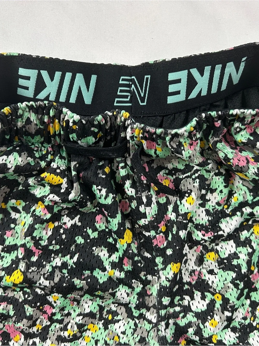 Nike Dri-FIT Kids L Paint Splatter Mesh Basketball Shorts CJ7612-010